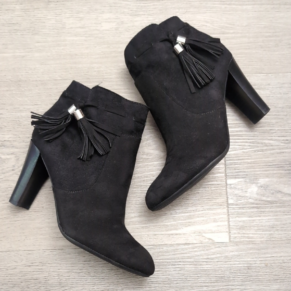 Elegant Black Tassel Ankle Boots